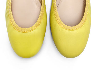 Ballerinas with elastic in lemon yellow leather
