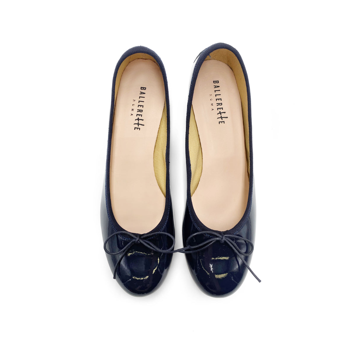 Ballerine blu con tacco alto in vernice