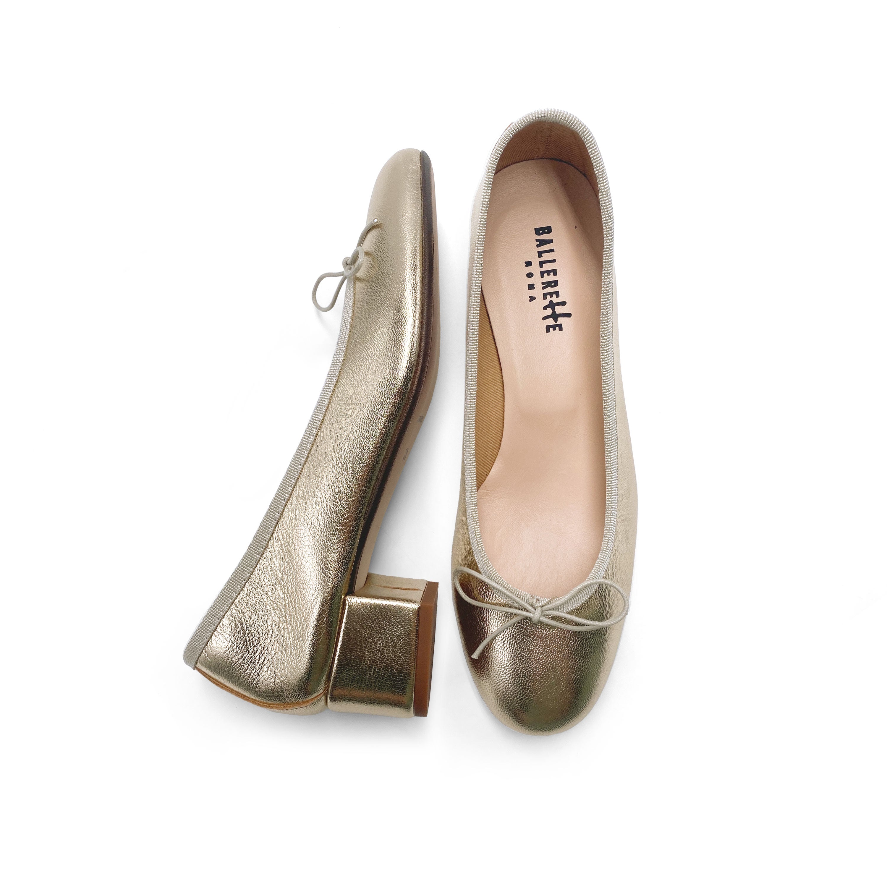 Ballerines en cuir laminé platine à talon haut