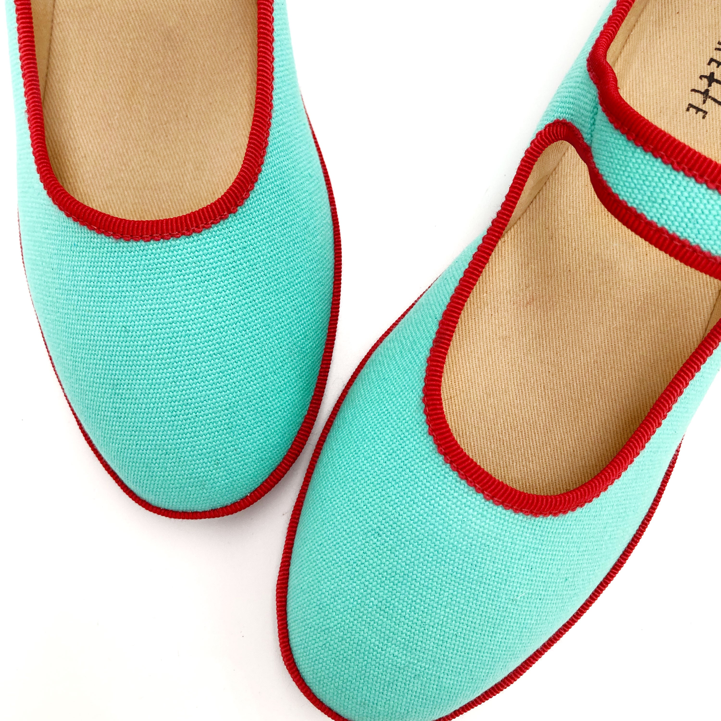 Bailarinas friulanas Mary Jane en algodón azul agua con detalles rojos
