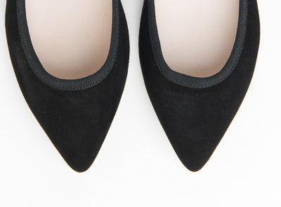 Ballerine nere a punta con cinturino