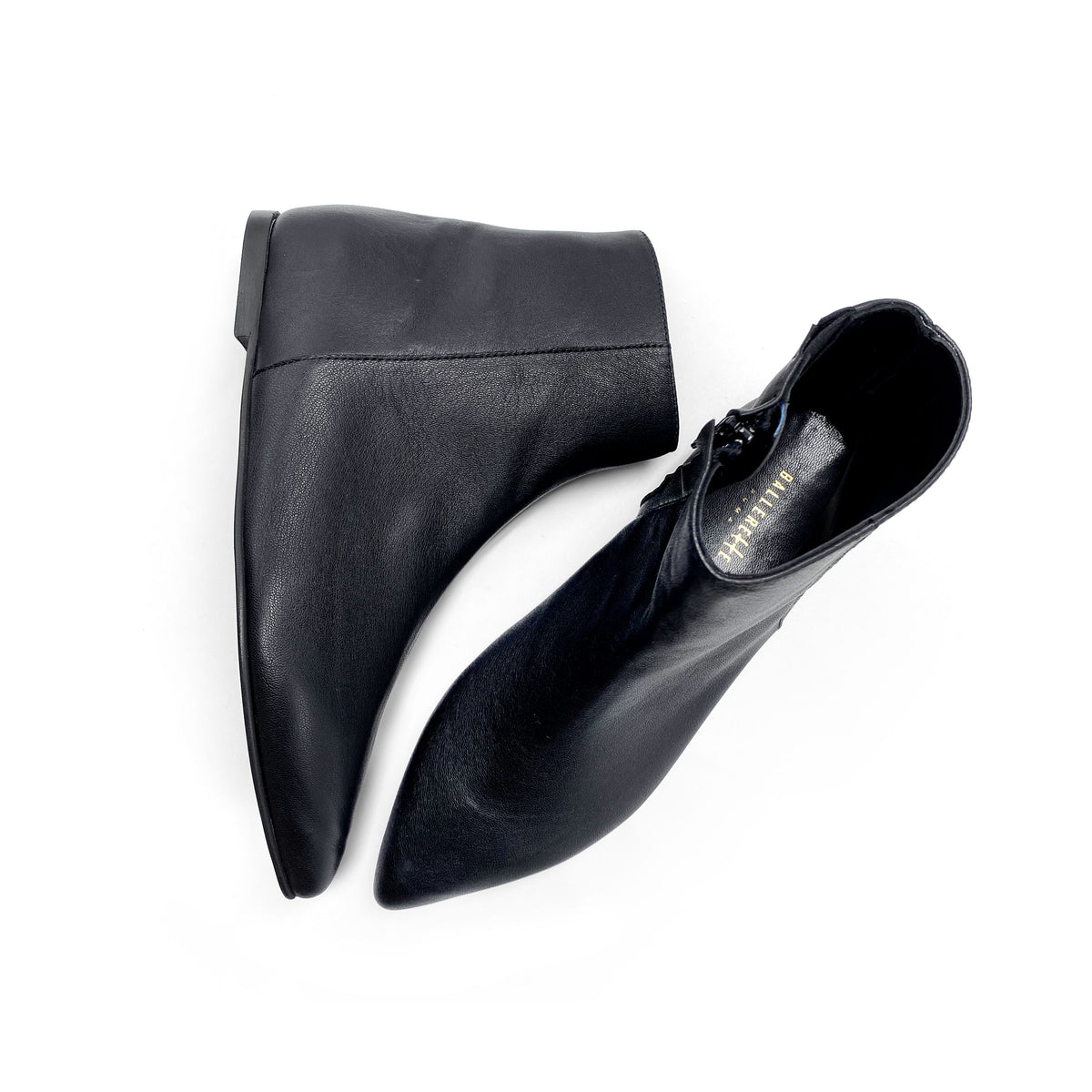 Schwarze spitze Stiefeletten, Innenabsatz