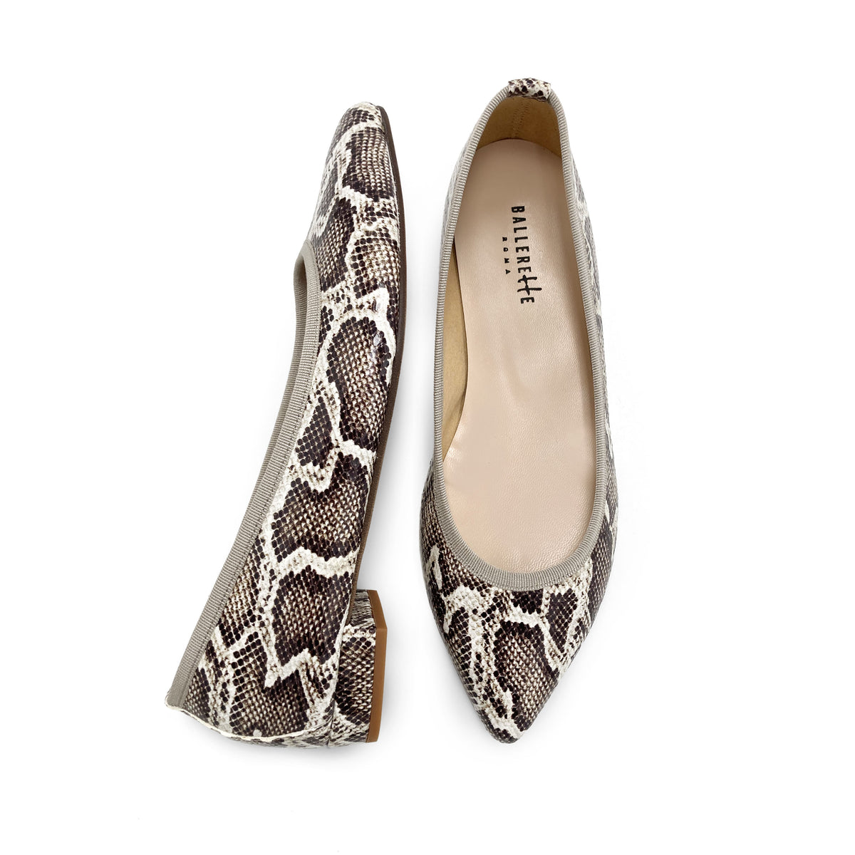Ballerine a punta animalier pitonate in pelle