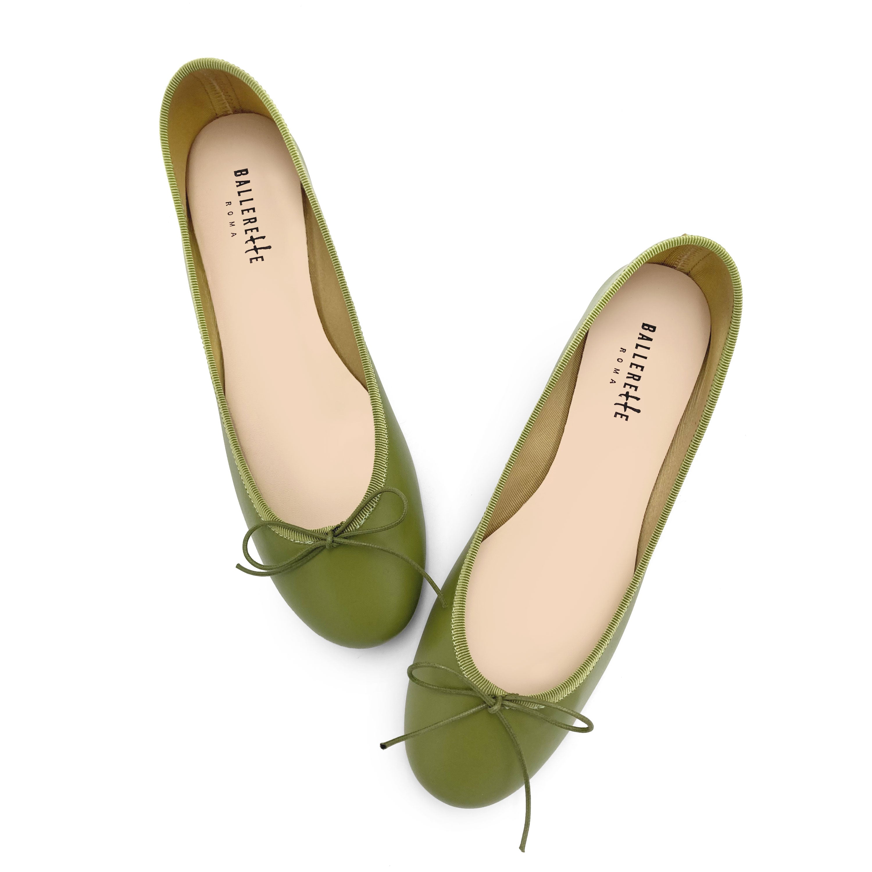 Ballerines en cuir vert olive