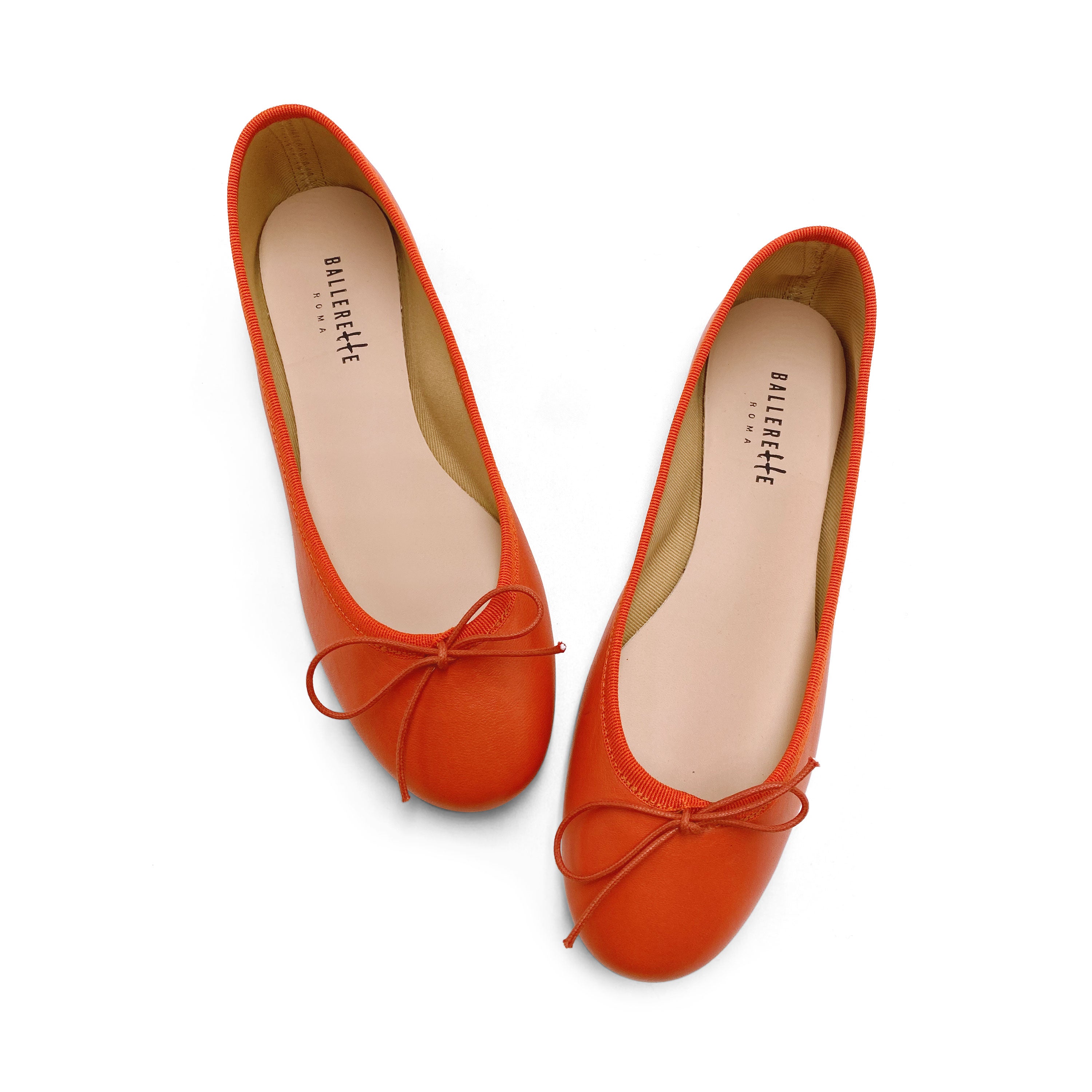 Kürbisfarbene Lederballerinas
