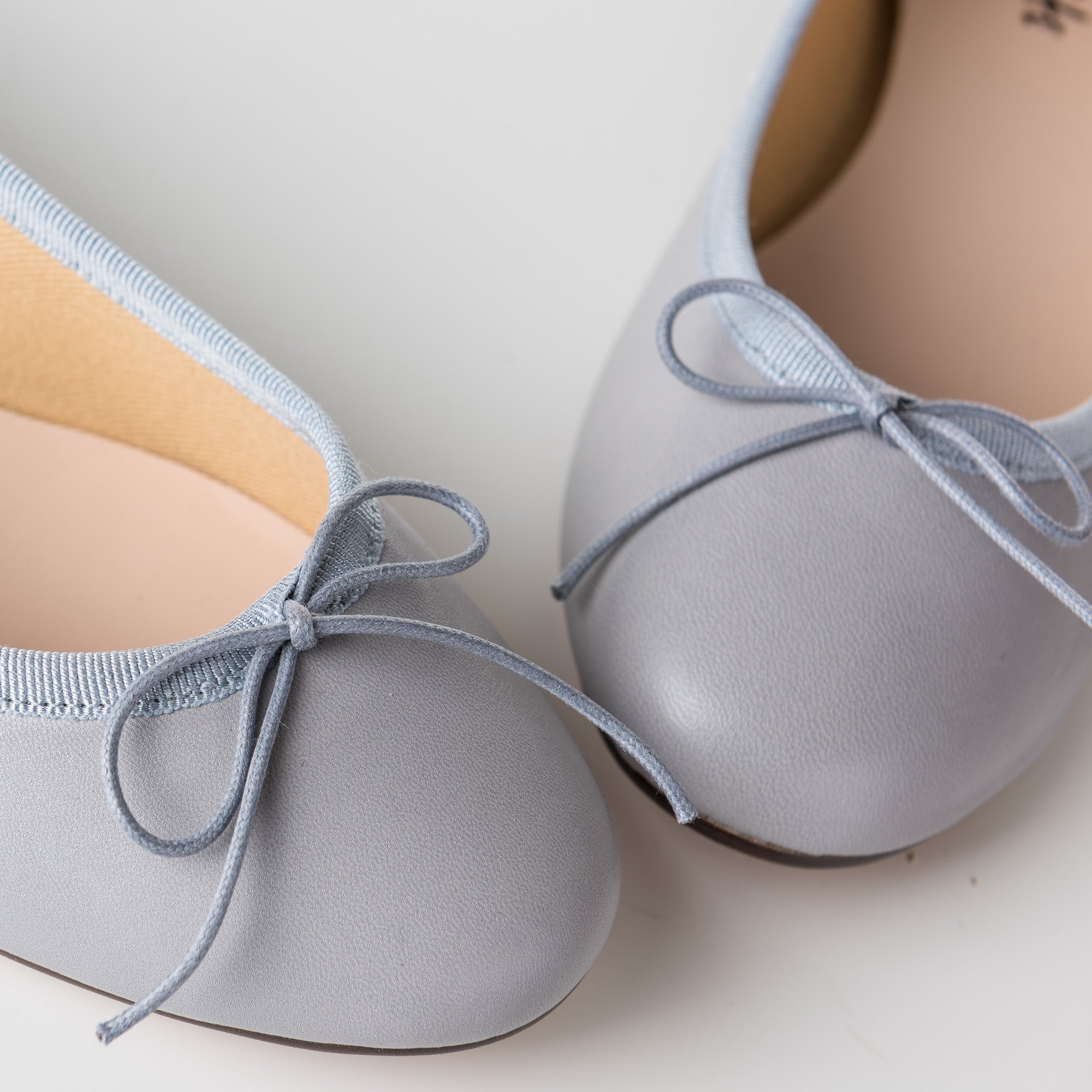 Light grey leather ballet flats