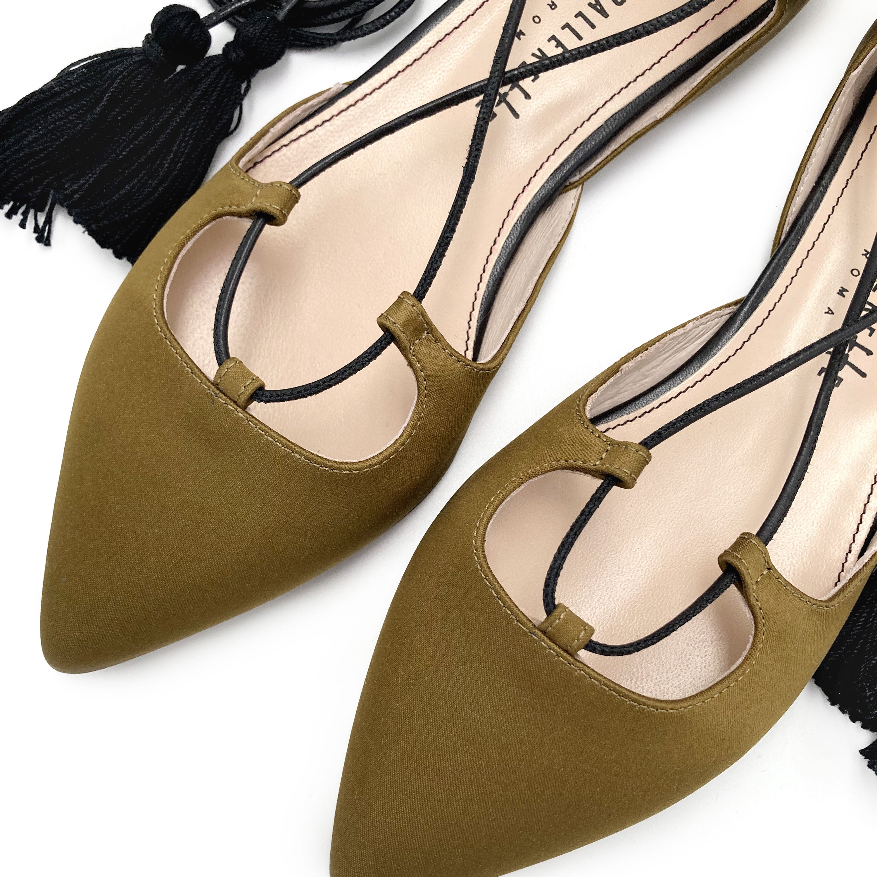 TT GO GREEN COLLECTION - Ballerine mostarda con lacci alla schiava in raso ecologico