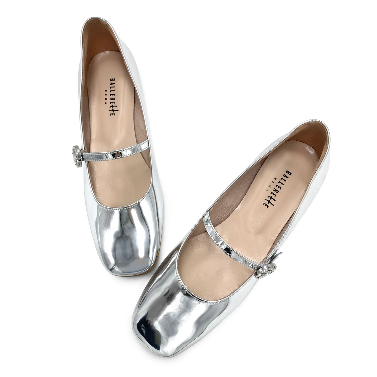 Spiegelnde silberne Mary Jane Ballerinas mit Schmuckriemen