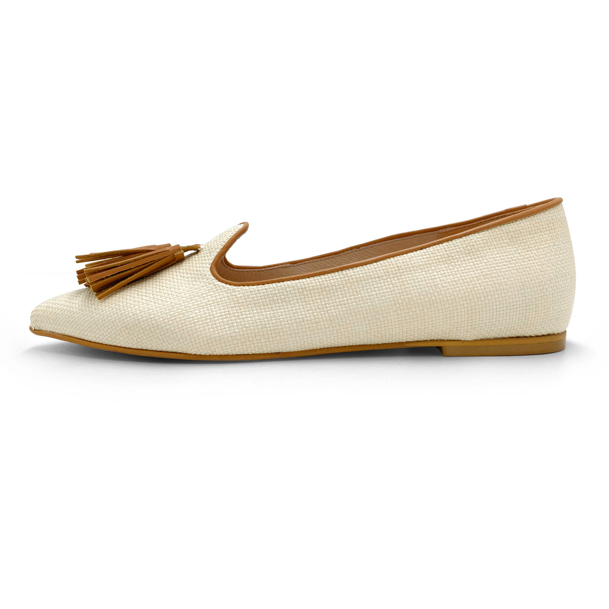 Mocassins femme estivaux en raphia beige avec pampilles en cuir