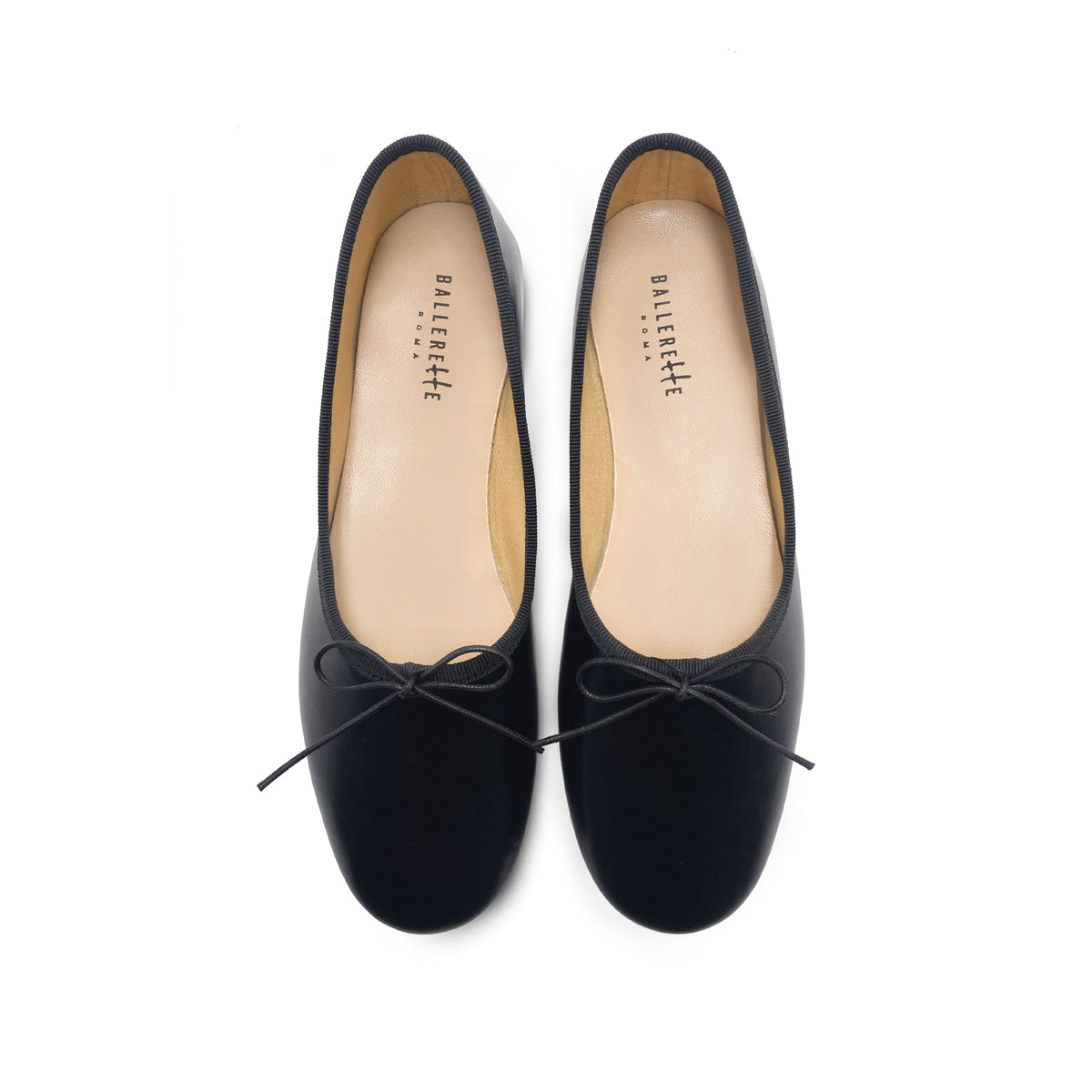 Ballerine "glove shoes" nere accollate in pelle