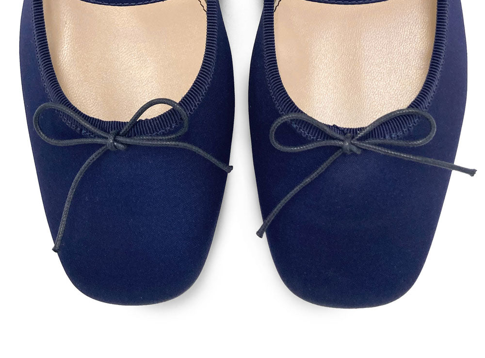 TT GO GREEN Collection - Mary Jane Ballerinas aus blauem recyceltem Satin