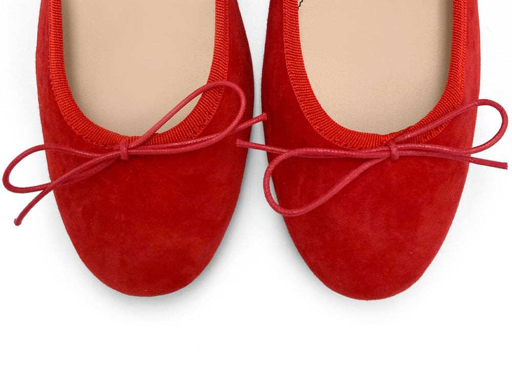 Ballerine con tacco rosse in camoscio