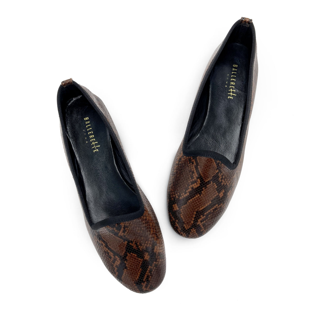 Mocasines slippers en piel efecto pitón marrón
