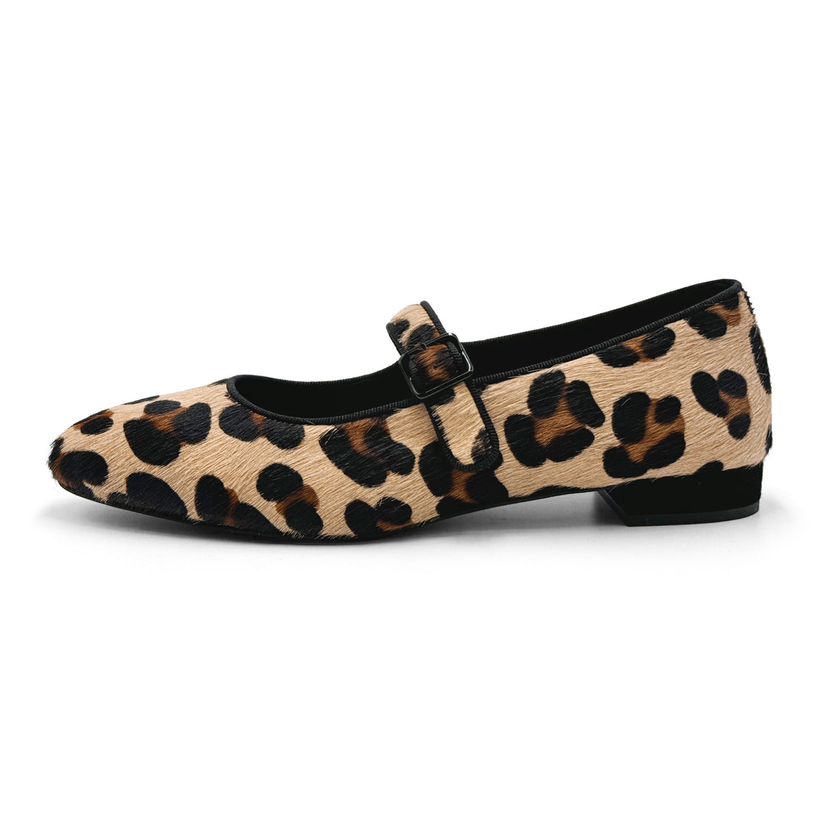 Bailarinas merceditas de piel con pelo animal print y correa