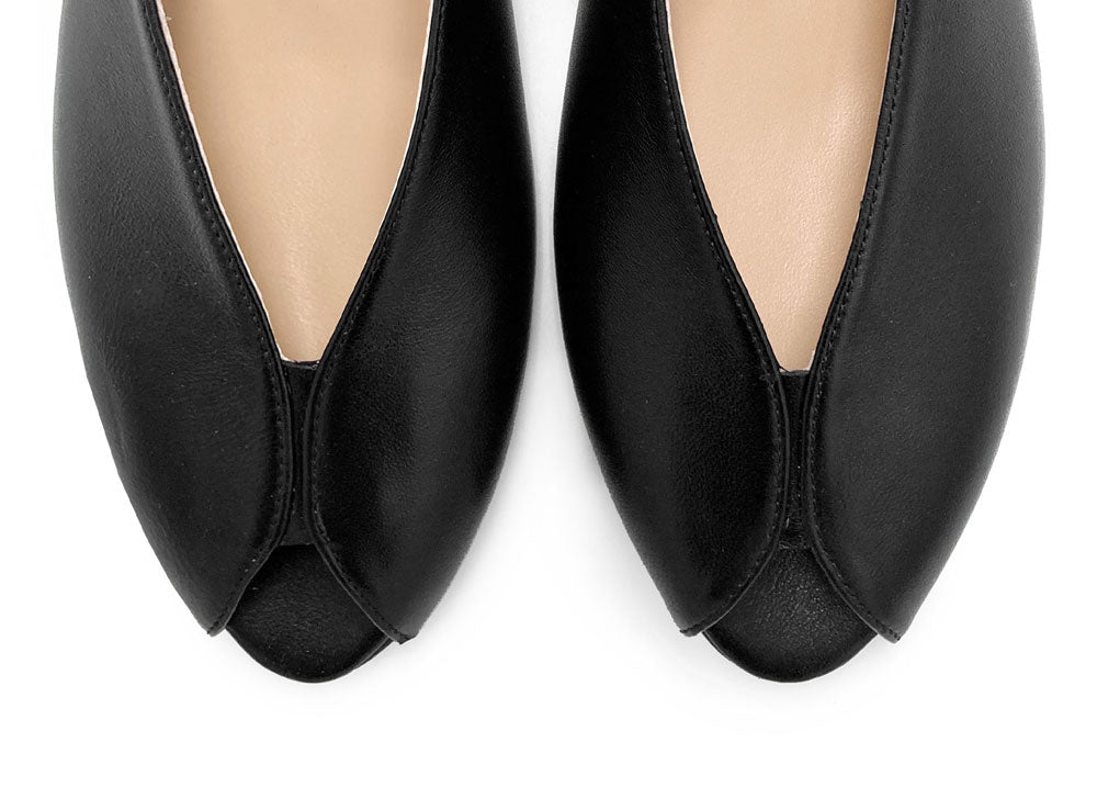 Schwarze Open-Toe Slingbacks aus Leder