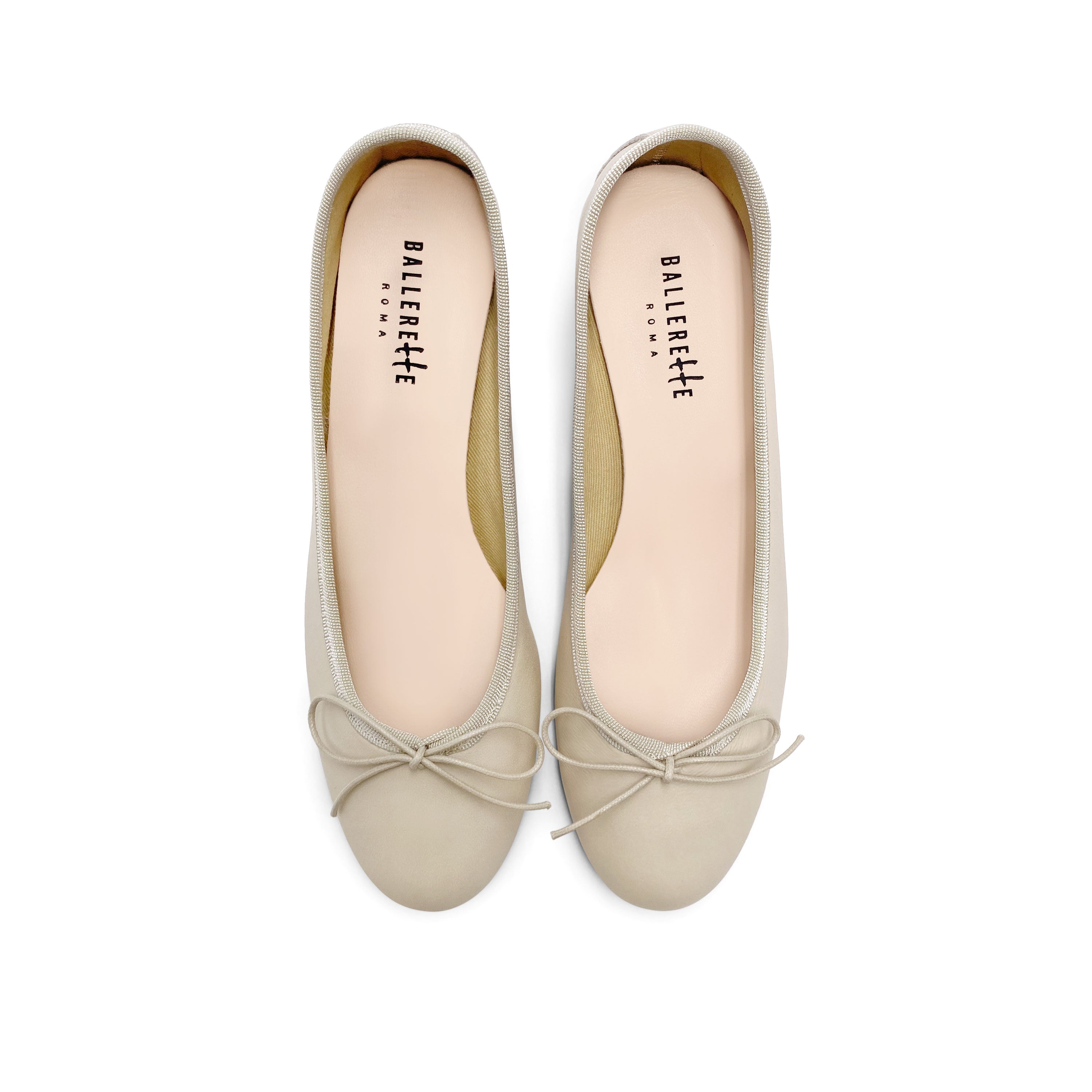 Ballerine in pelle beige con tacco alto