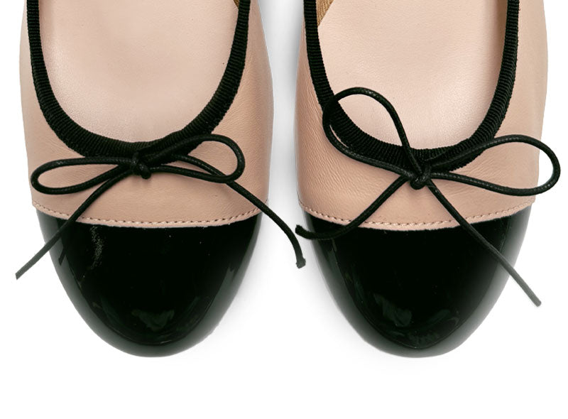 Ballerine cipria in pelle con tacco alto e punta in vernice