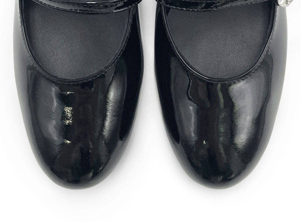 Schwarze Lack‑Mary‑Jane‑Ballerinas mit Absatz und Schmuckriemchen