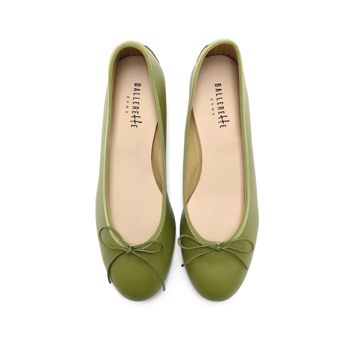Ballerine in pelle verde oliva con tacco alto