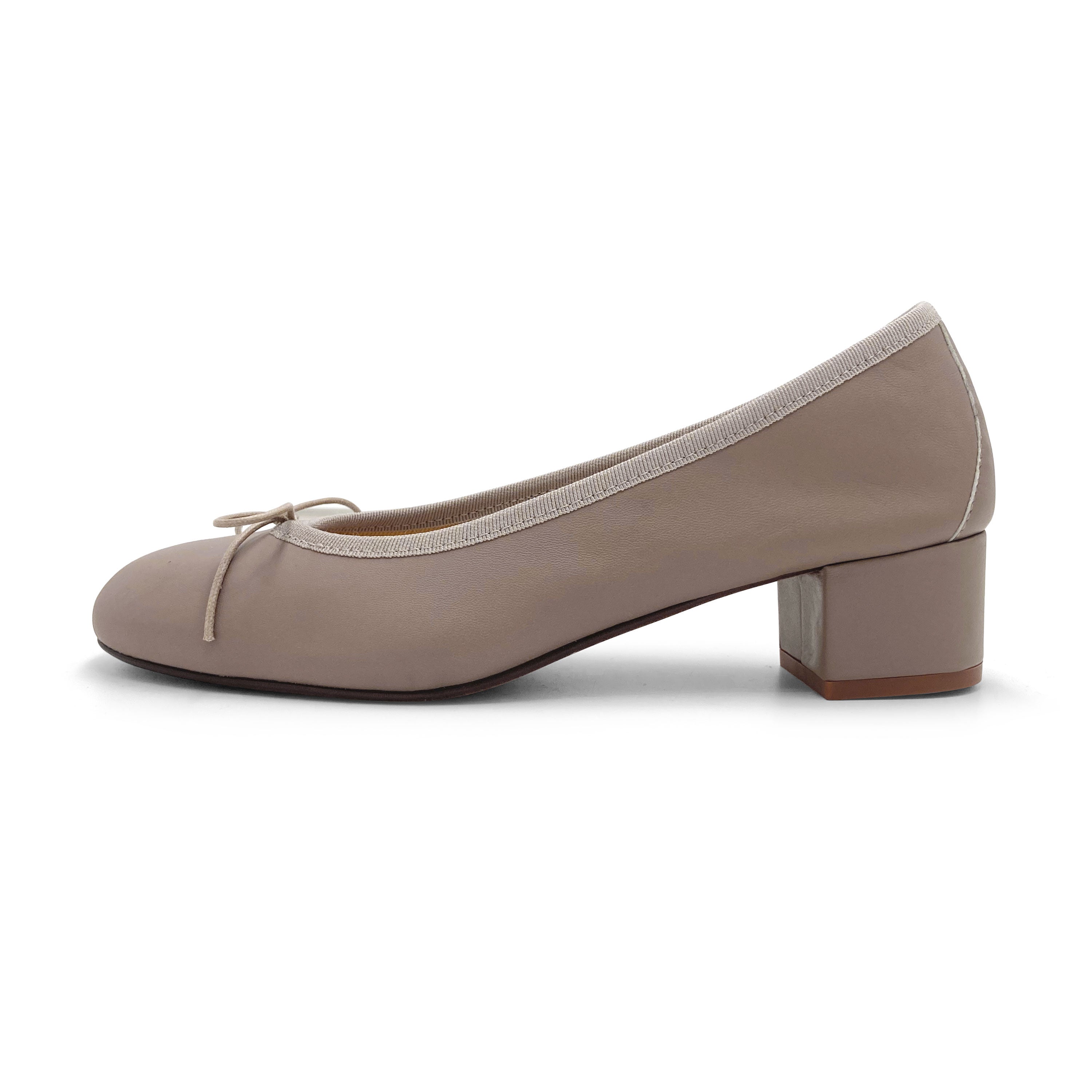 Ballerine in pelle tortora con tacco alto