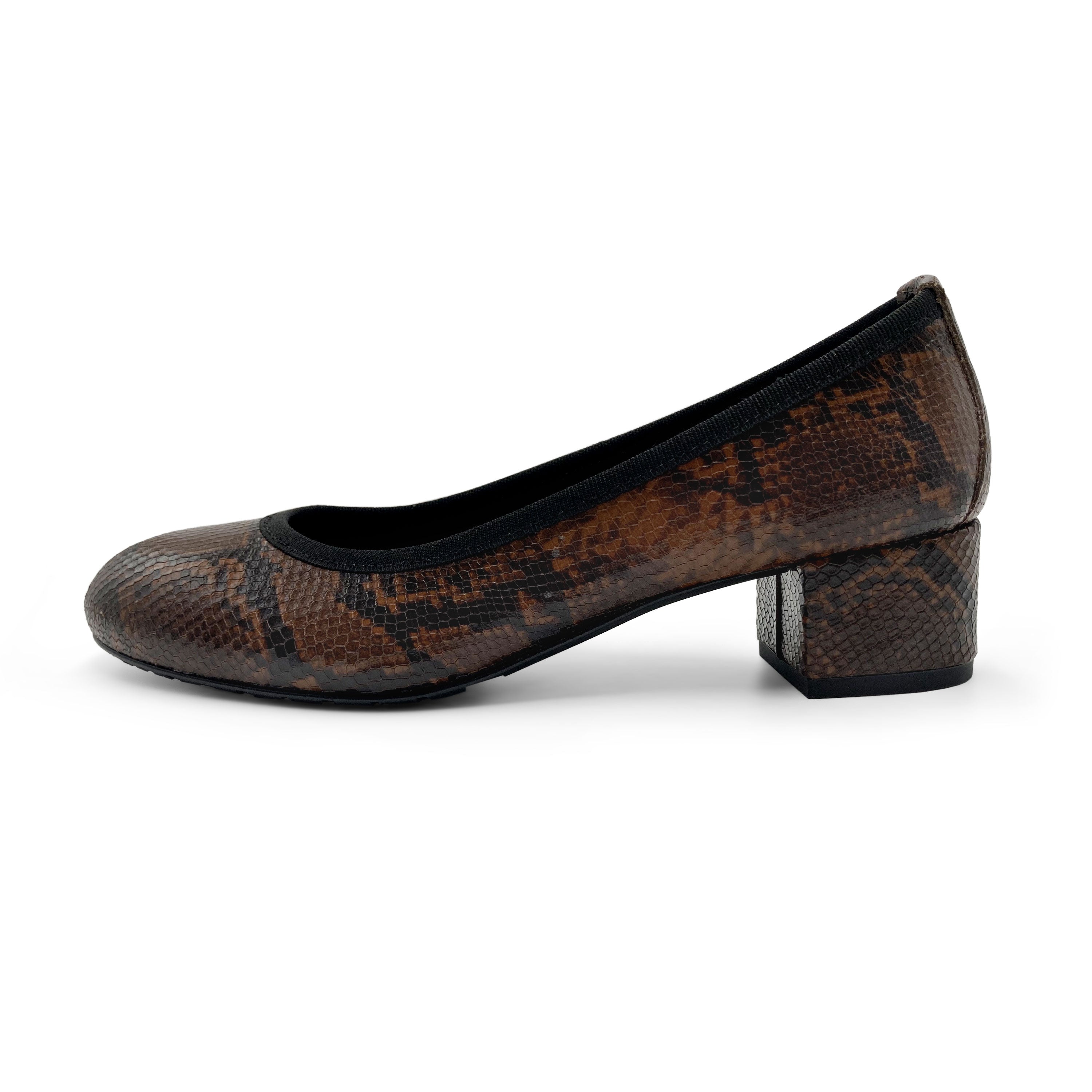 Braunem Lederballerinas mit Animalier-Print mit hohem Absatz