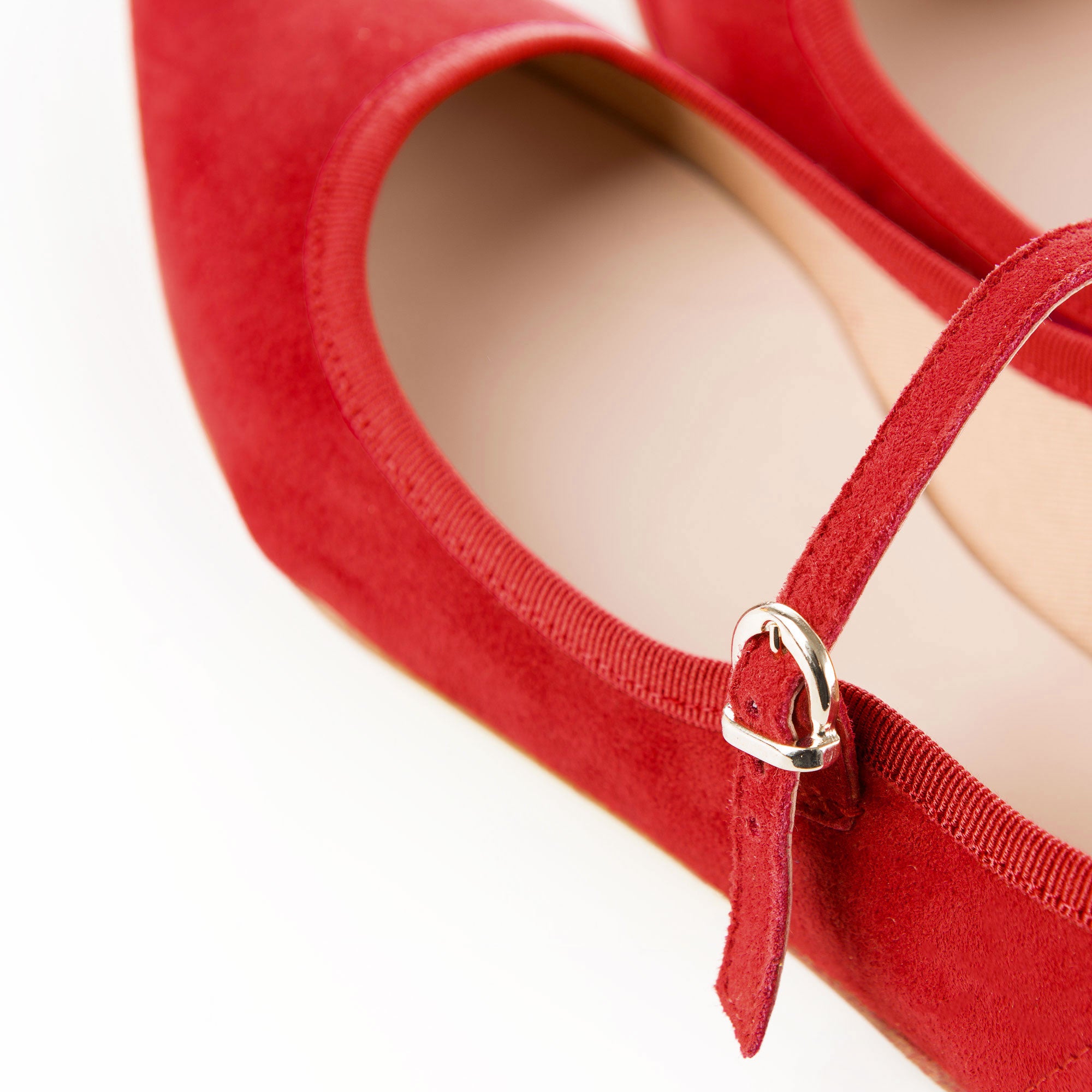 Ballerine rosse a punta con cinturino