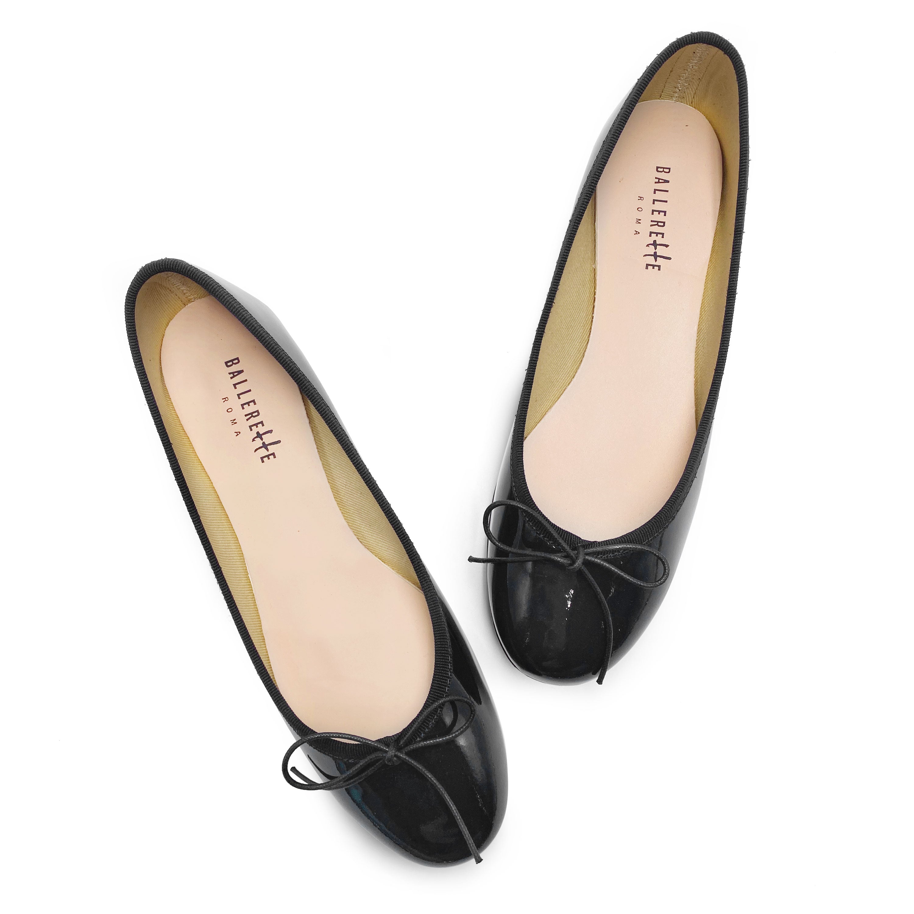 Ballerine nere in pelle vernice