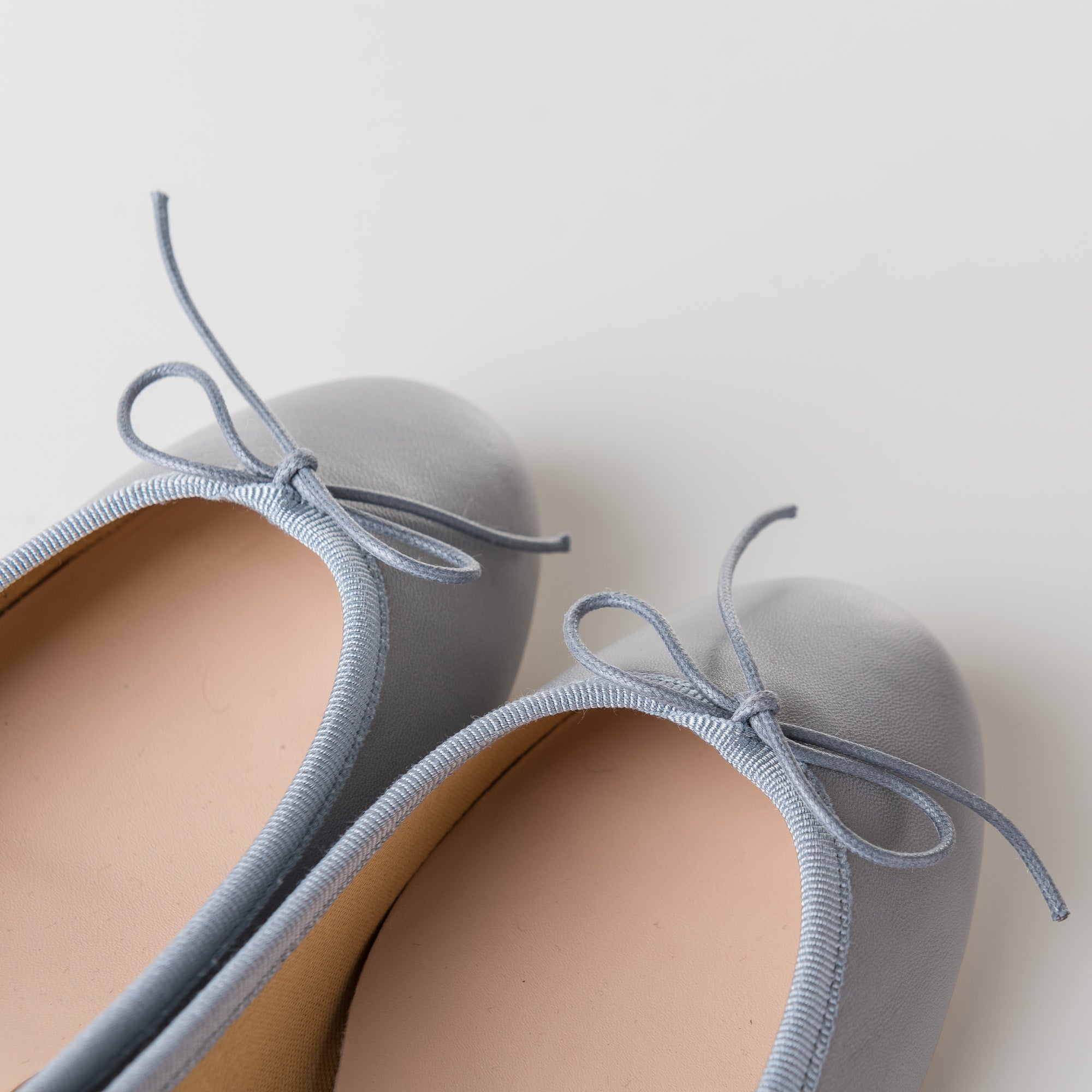 Light grey leather ballet flats