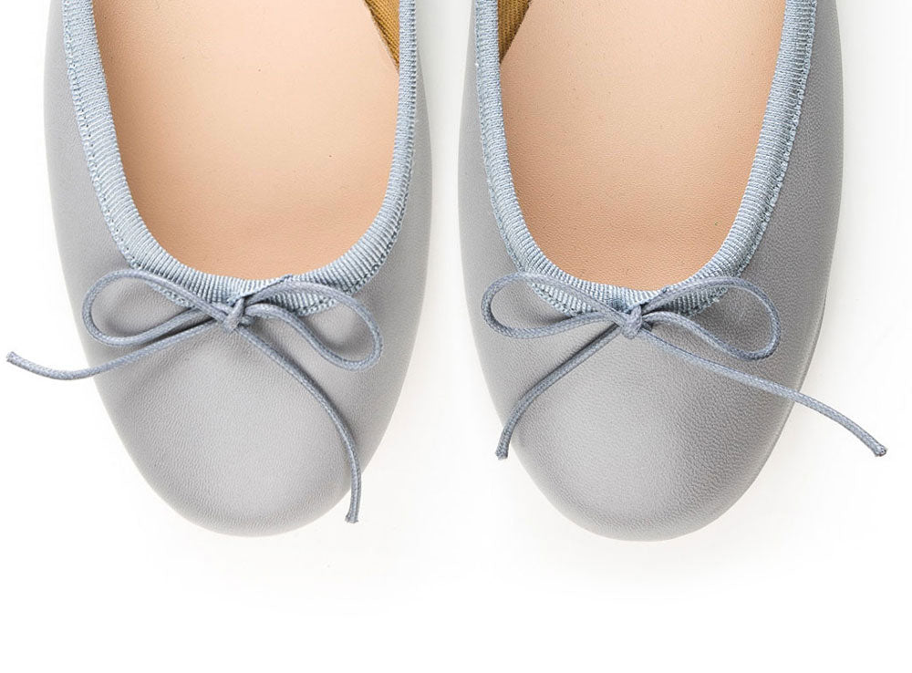 Light grey leather ballet flats