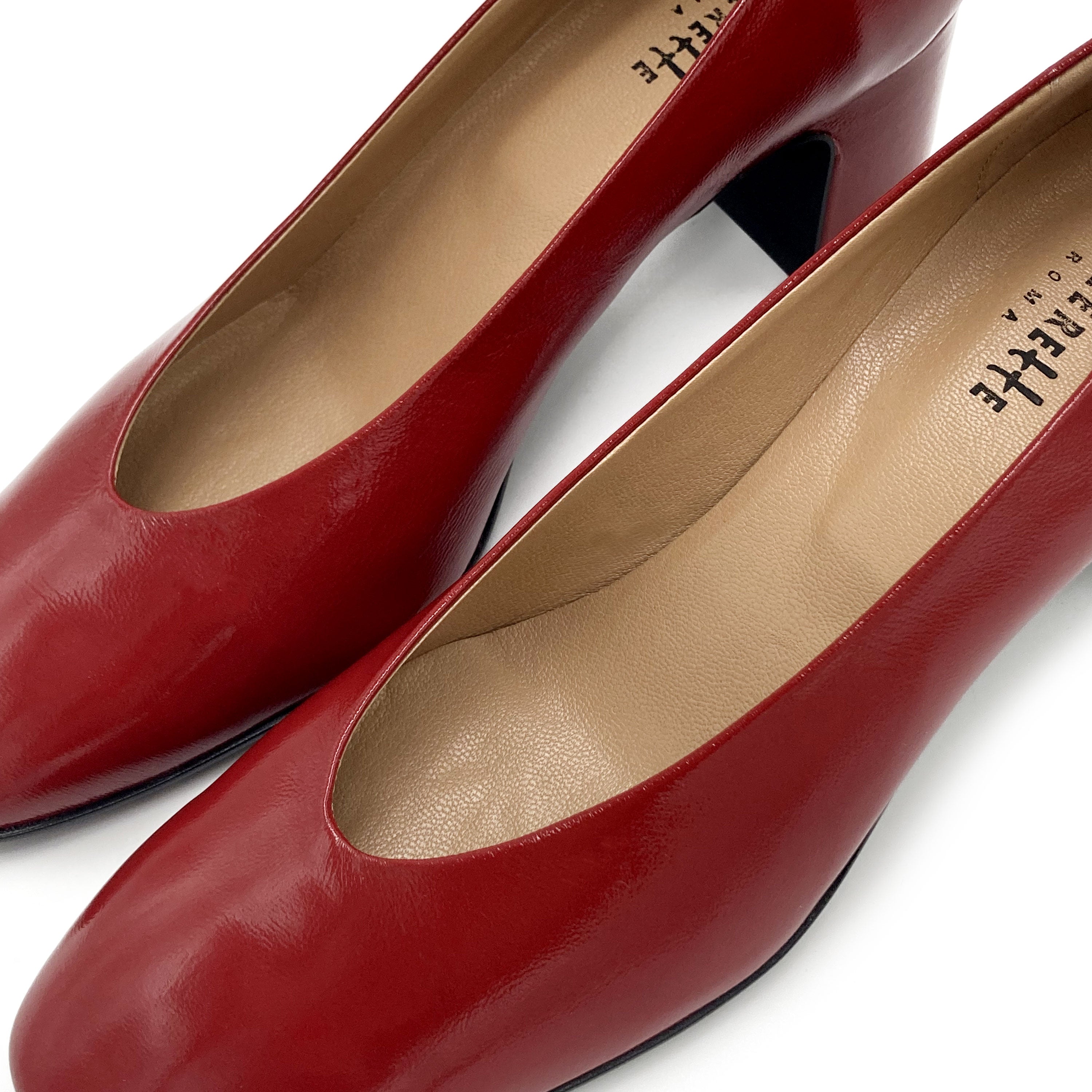 Rote Lackleder-Ballerinas mit quadratischer Spitze und bequemem hohem Absatz