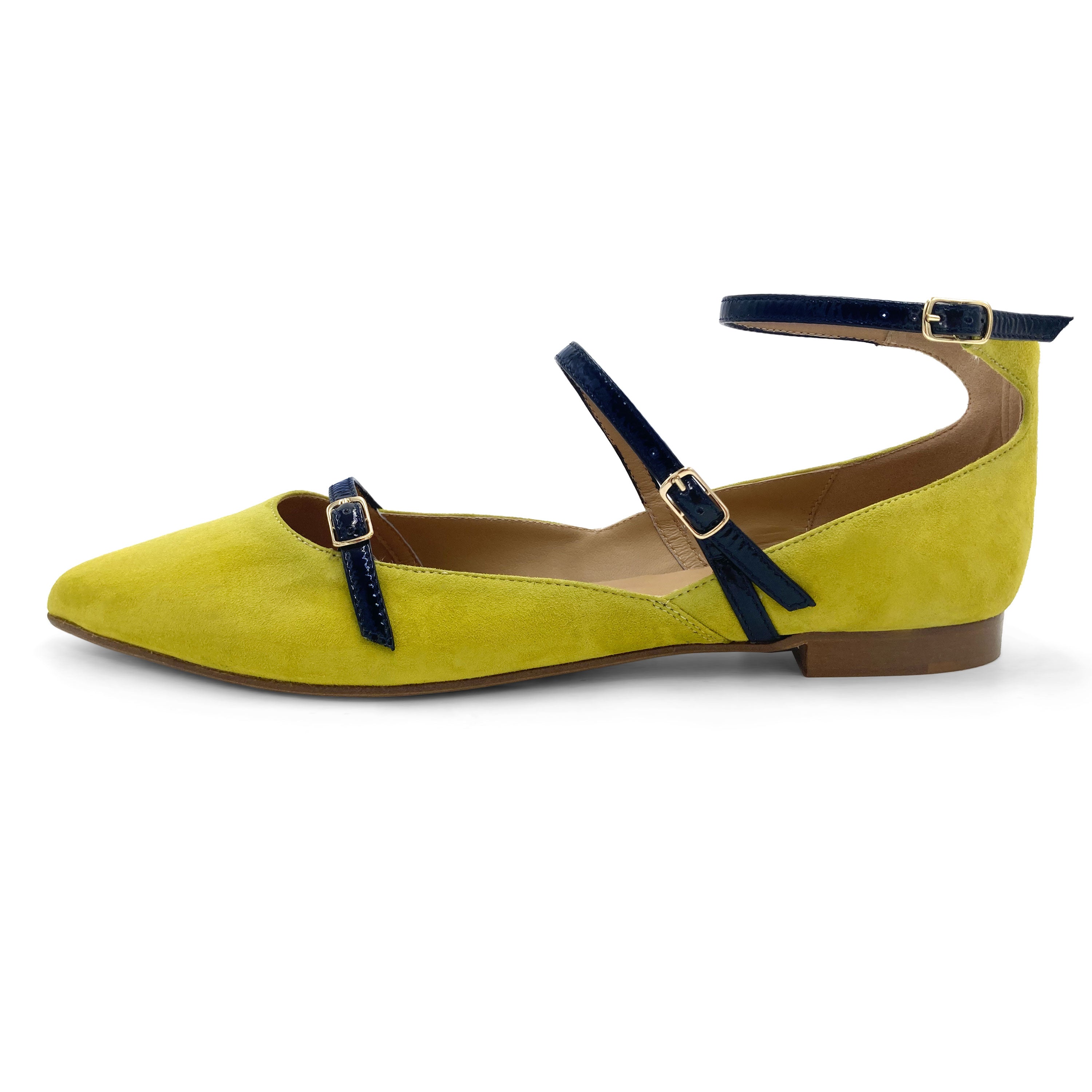 Olivegrüne Ballerinas aus Wildleder mit blauen Lackriemen