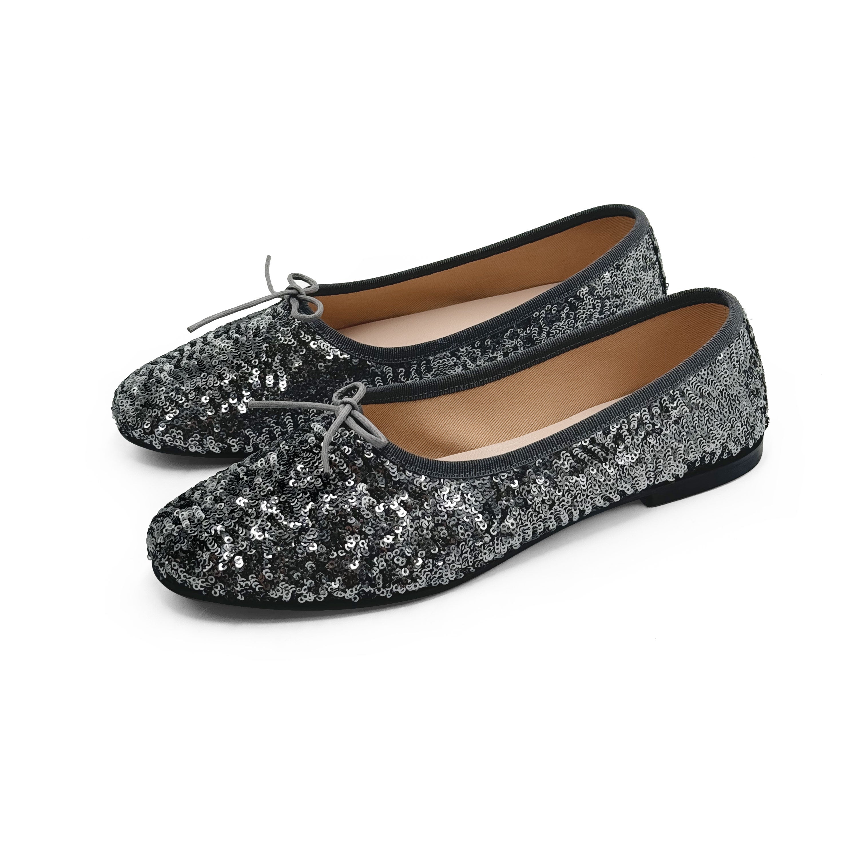 Bailarinas "glove shoes" con lentejuelas de hierro
