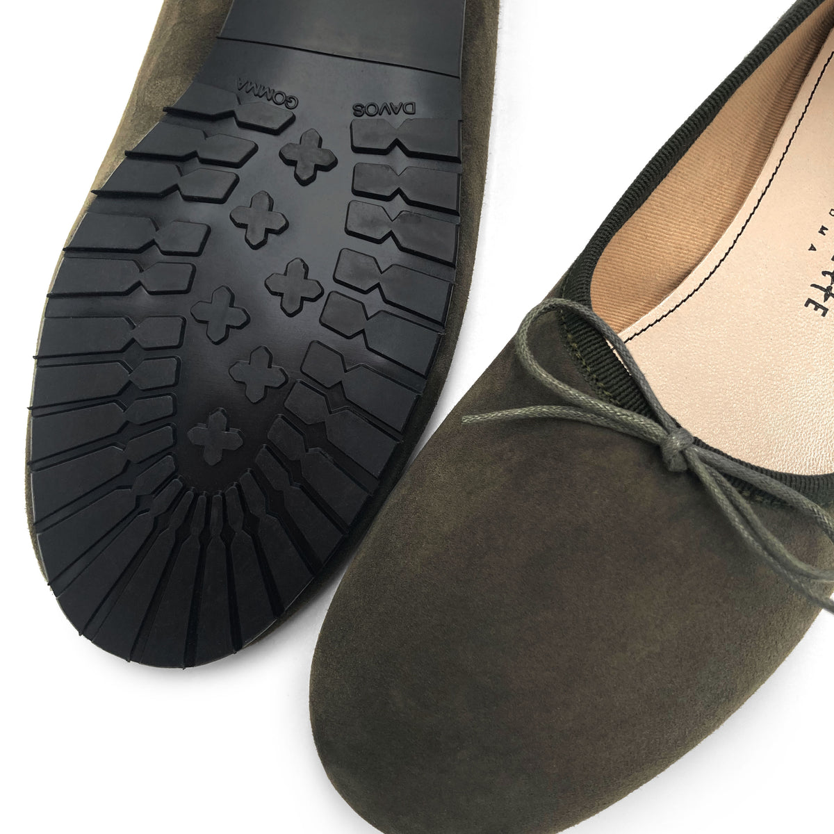 Ballerines "à gants" femme vert olive en daim