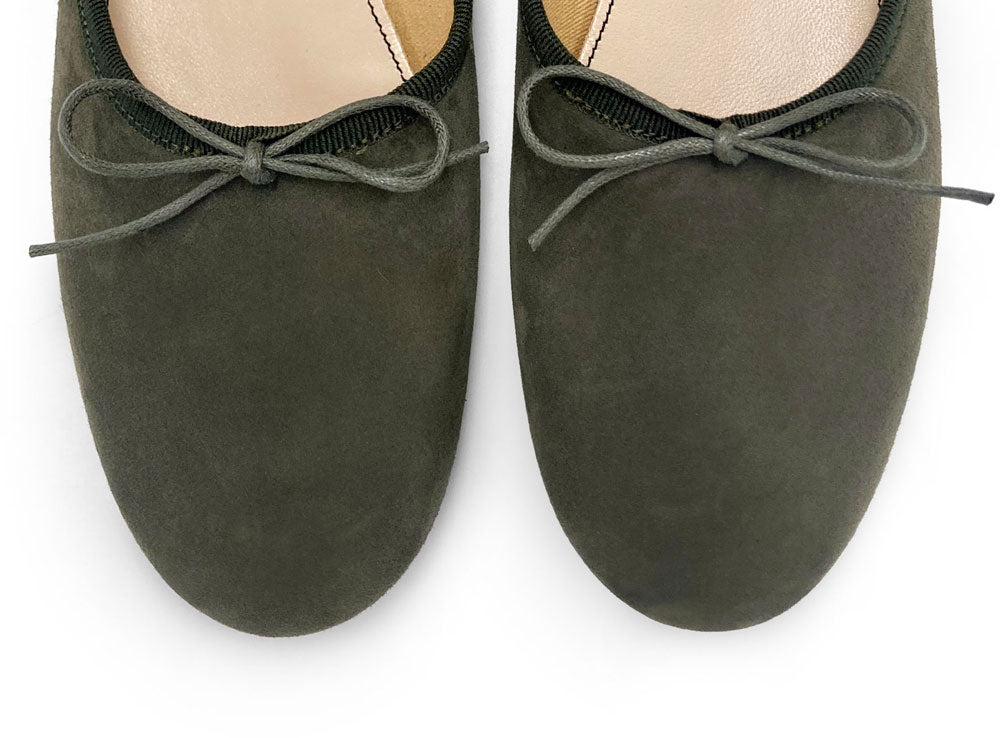 Olivgrüne Damen "Glove" Ballerinas aus Wildleder