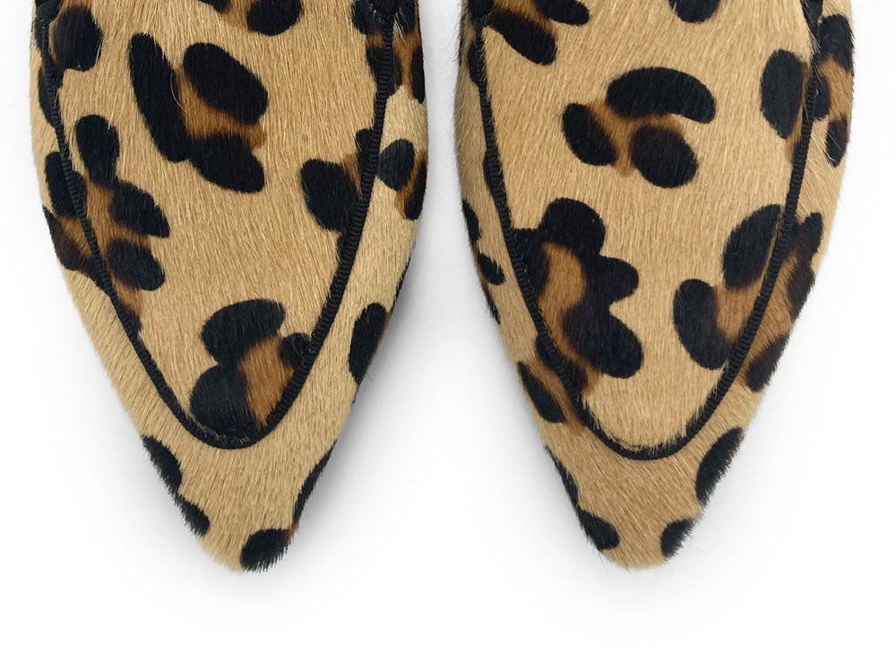 Spotted women's moccasins