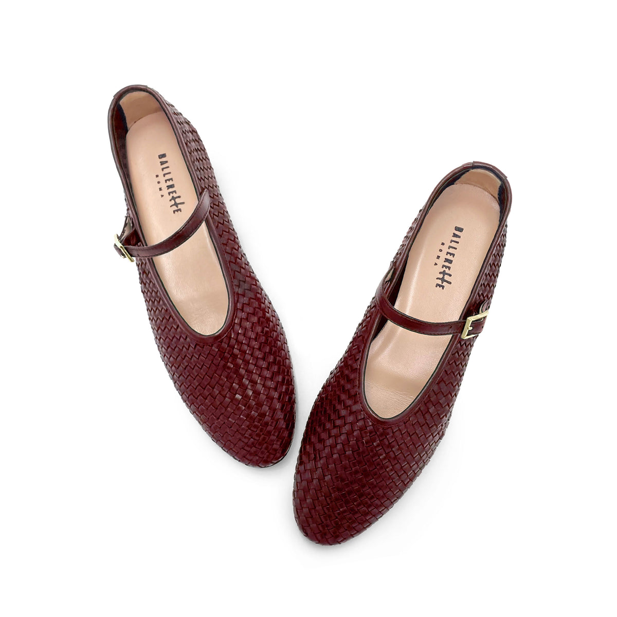 Ballerine bordeaux accollate in pelle intrecciata a mano e cinturino