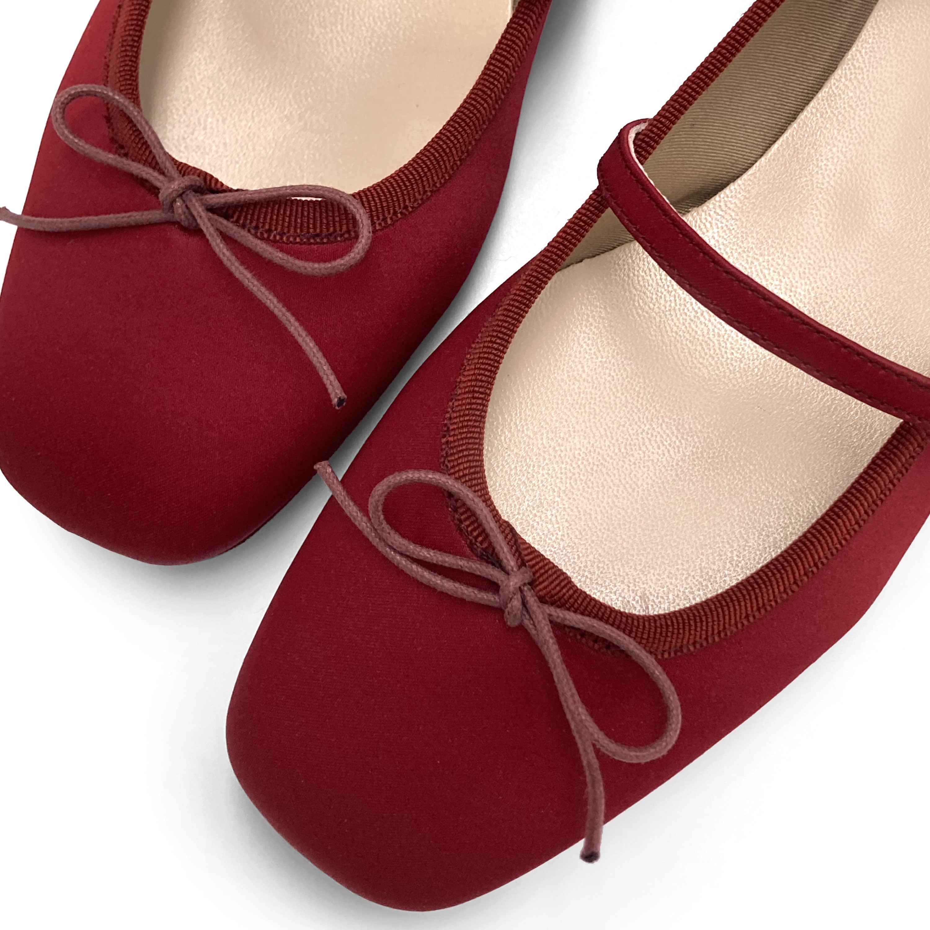 TT Go Green collection - bailarinas Mary Jane burdeos en raso eco