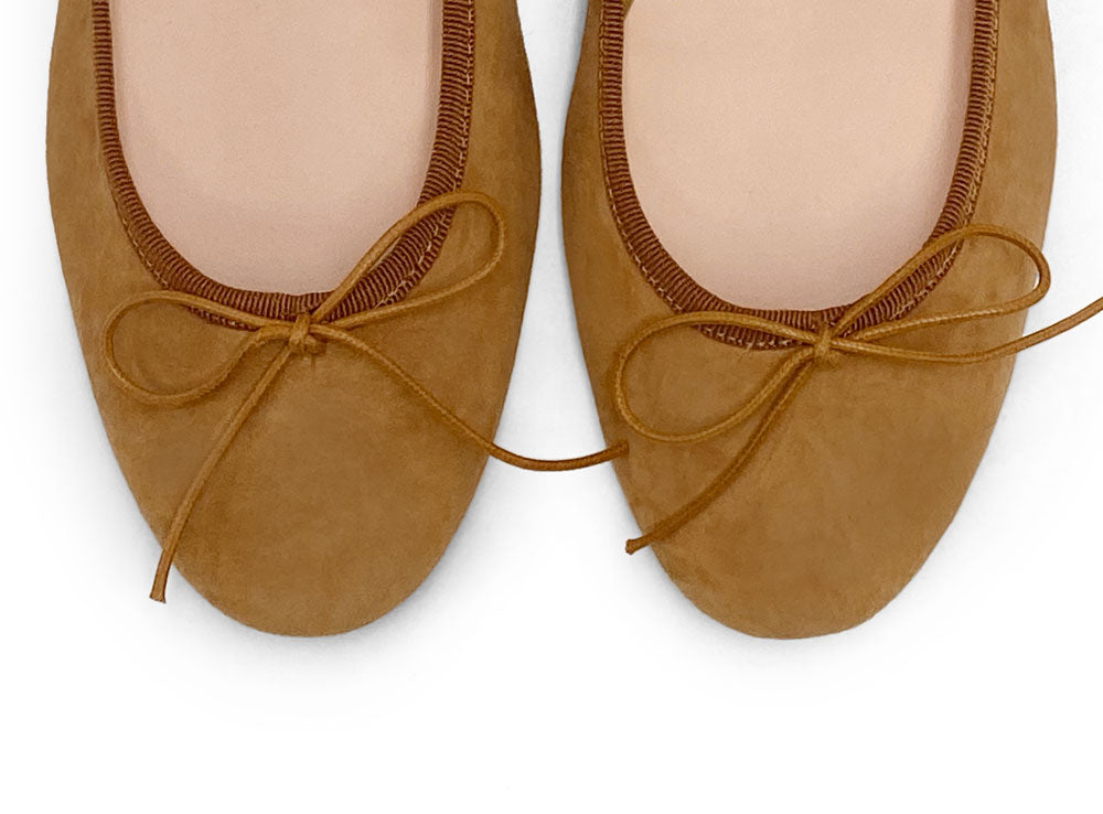 Ballerine con tacco cuoio in camoscio