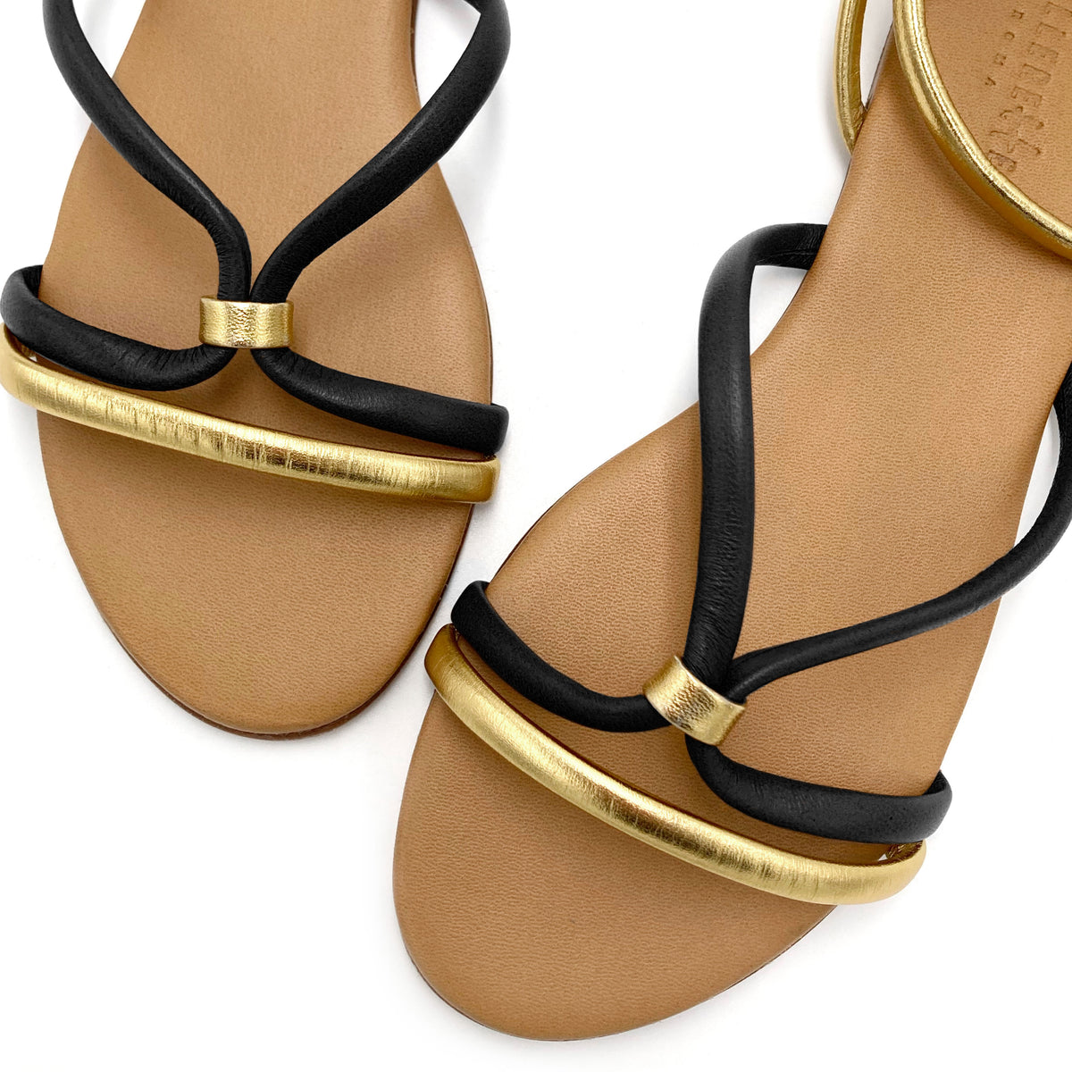 Sandali bassi intrecciati in pelle neri e oro