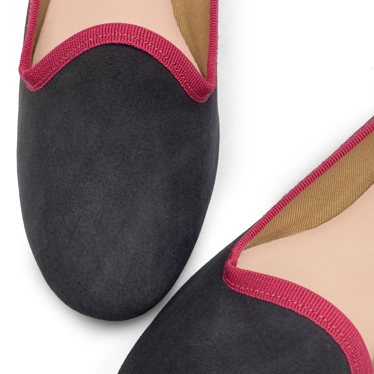 Damenslippers aus rauchgrauem Wildleder