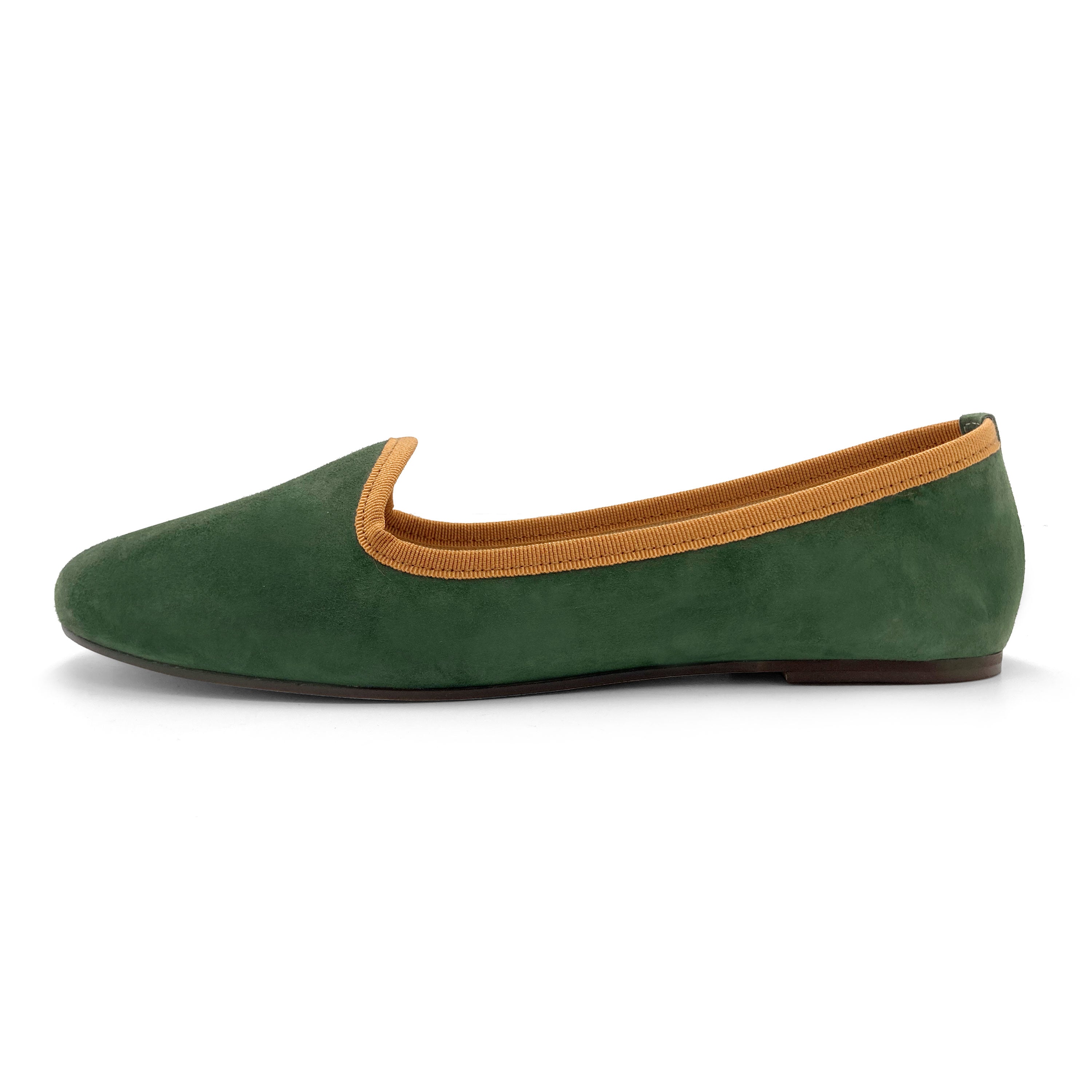 Damen-Loafers aus waldgrünem Wildleder und bernsteinfarbenen Details