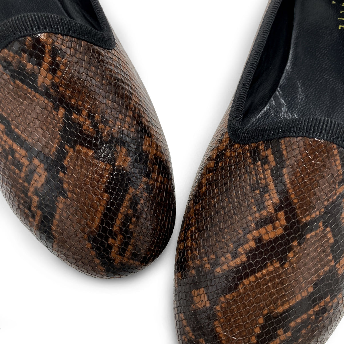 Mocasines slippers en piel efecto pitón marrón 