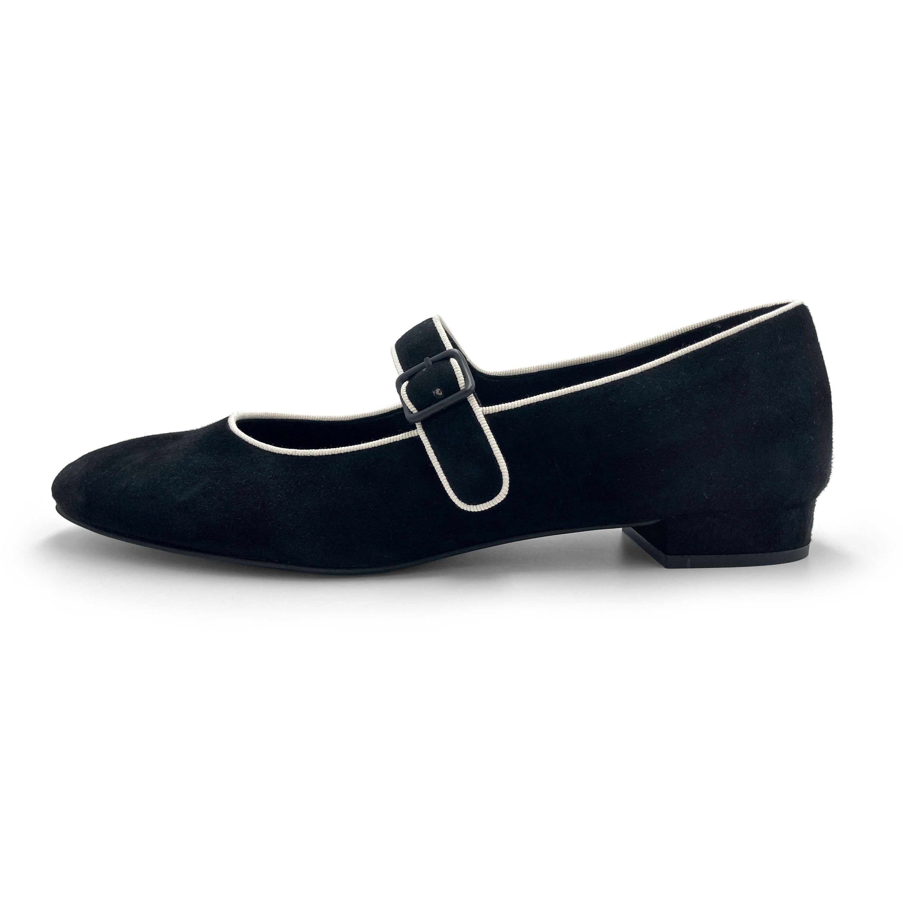 Ballerines Mary Jane en daim noir et détails crème avec bride